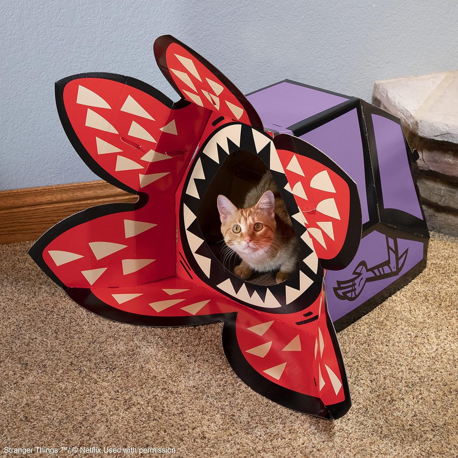 Stranger Things Demogorgon Cat House, Red